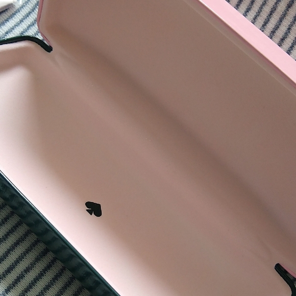 New Kate Spade 2-tone Pink Eyeglass Case w-cloth - Picture 5 of 6